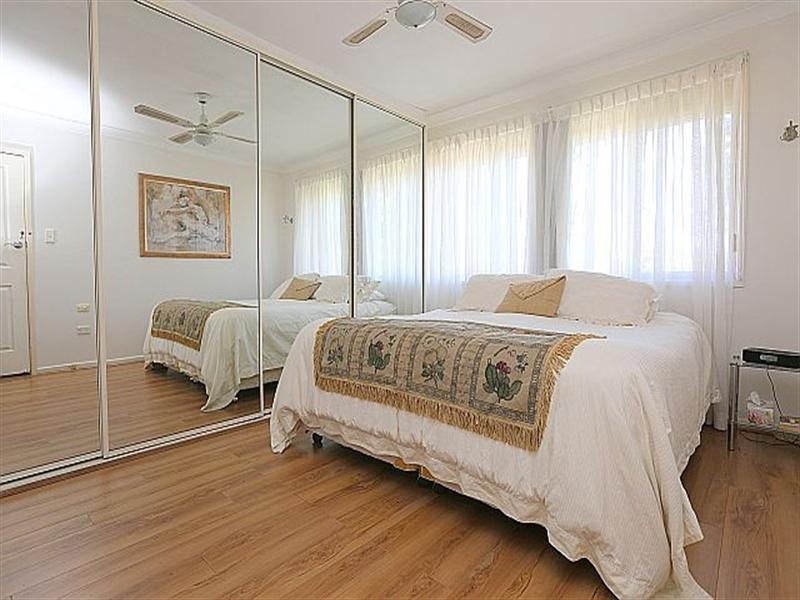 1 Whitemore Avenue, Georges Hall NSW 2198