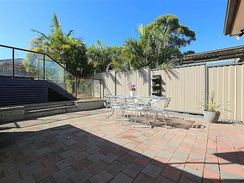 1 Whitemore Avenue, Georges Hall NSW 2198