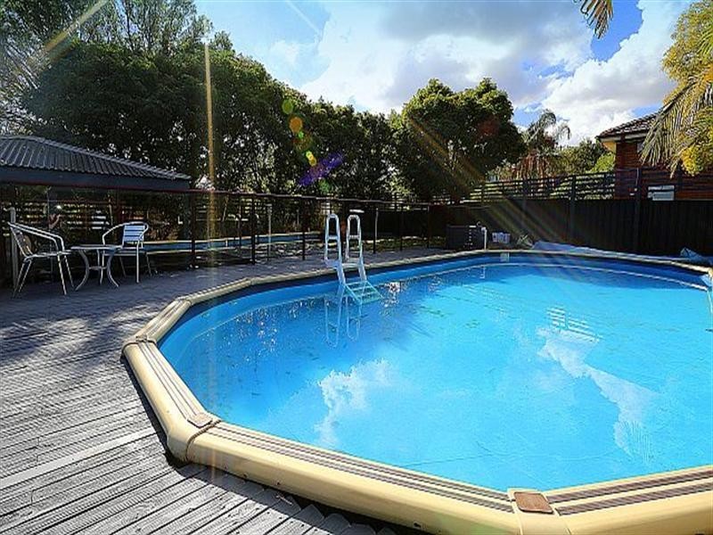 1 Whitemore Avenue, Georges Hall NSW 2198