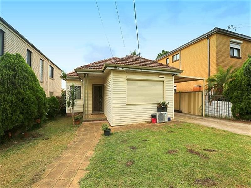 9 The Crescent, Yagoona NSW 2199