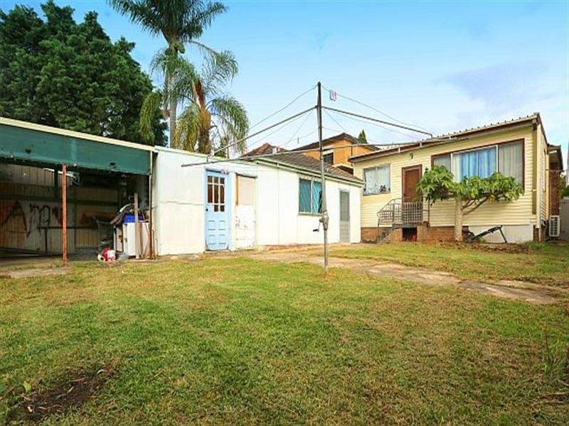 9 The Crescent, Yagoona NSW 2199