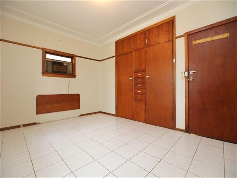 8 Edgar Street, Condell Park NSW 2200