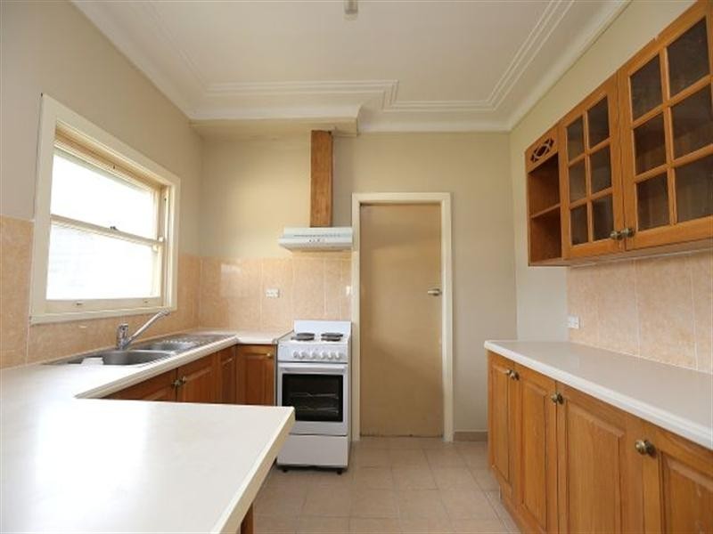 8 Edgar Street, Condell Park NSW 2200