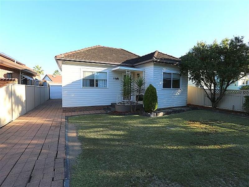 13 Mitcham Road, Bankstown NSW 2200