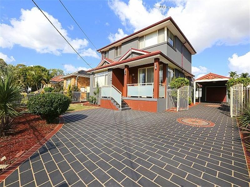1 Cameron Avenue, Bass Hill NSW 2197