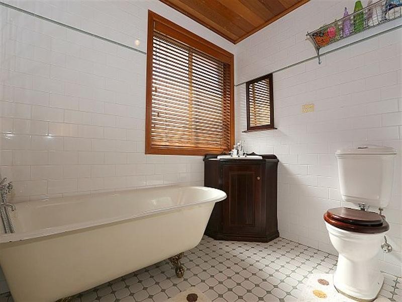 1 Cameron Avenue, Bass Hill NSW 2197