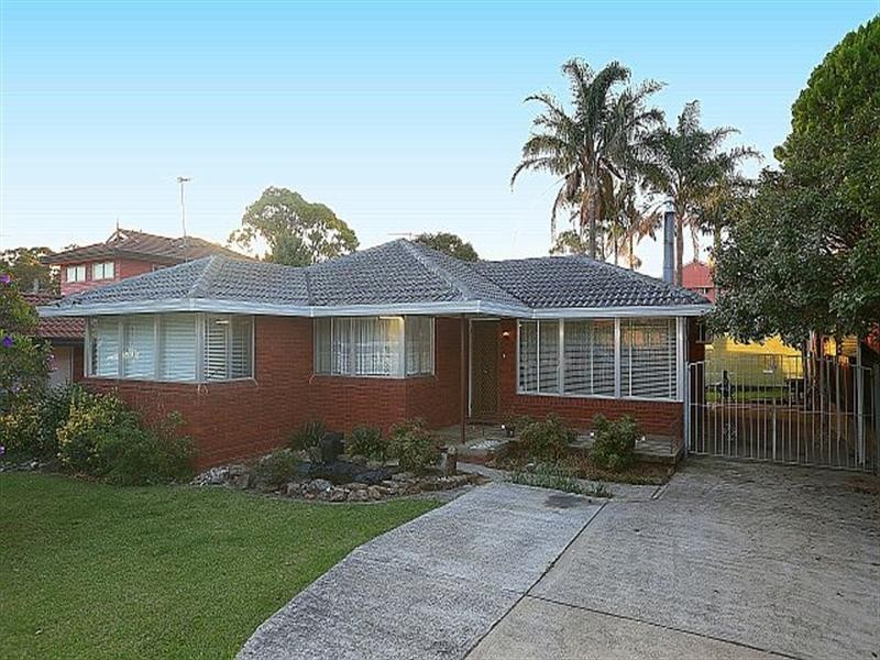 128 Rex Road, Georges Hall NSW 2198