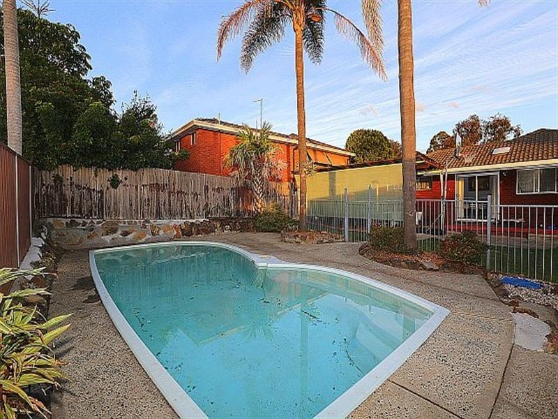 128 Rex Road, Georges Hall NSW 2198