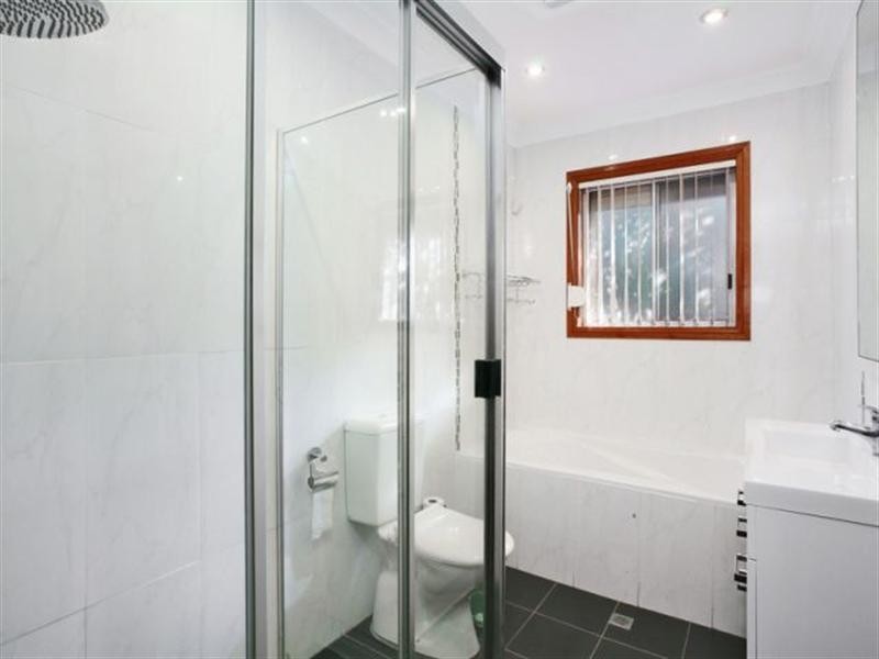 8 Mitchell Street, Condell Park NSW 2200