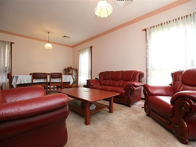 133 Bellevue Avenue, Georges Hall NSW 2198