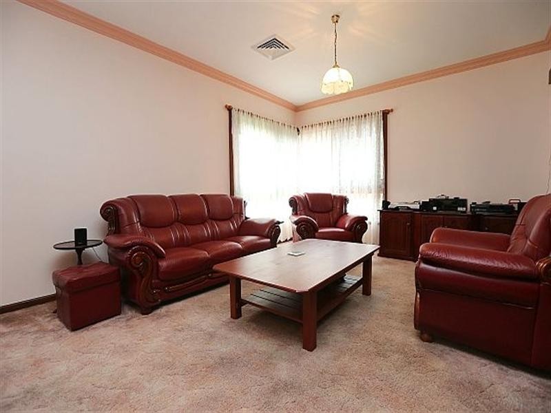 133 Bellevue Avenue, Georges Hall NSW 2198