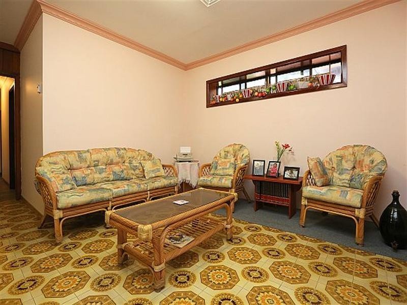 133 Bellevue Avenue, Georges Hall NSW 2198