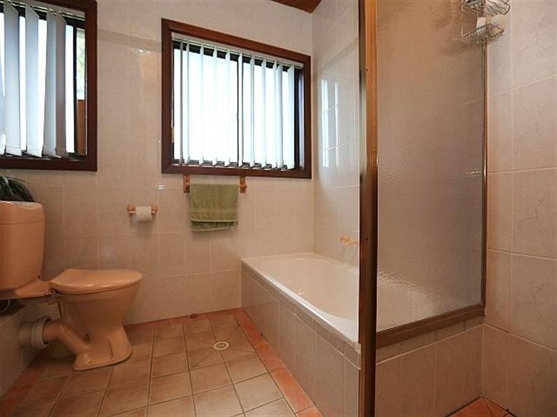 133 Bellevue Avenue, Georges Hall NSW 2198