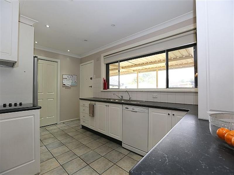 3 Lucy Avenue, Lansvale NSW 2166