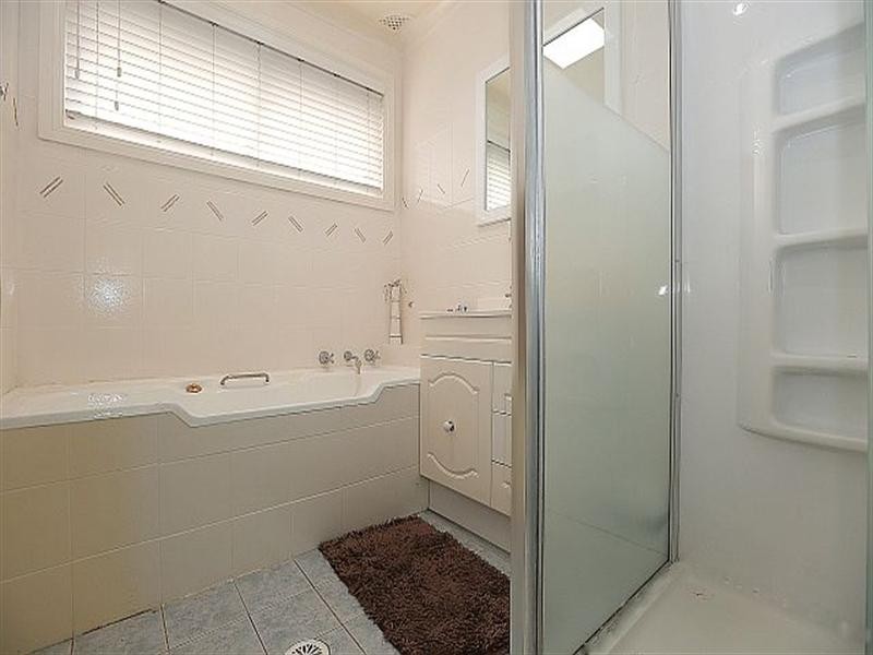 3 Lucy Avenue, Lansvale NSW 2166