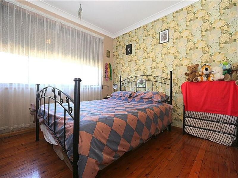 181 Mimosa Road, Greenacre NSW 2190