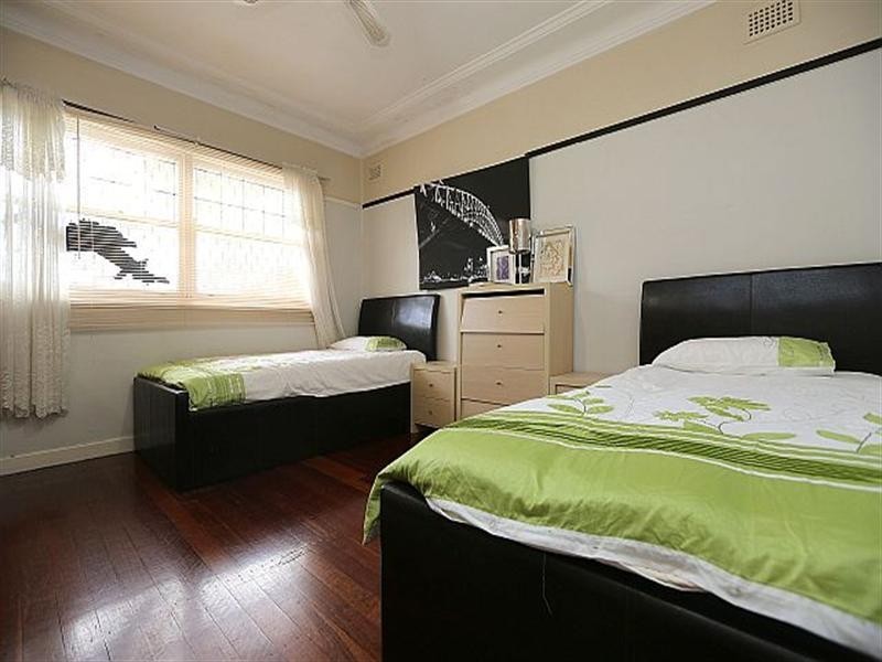 60 Waterloo Road, Greenacre NSW 2190