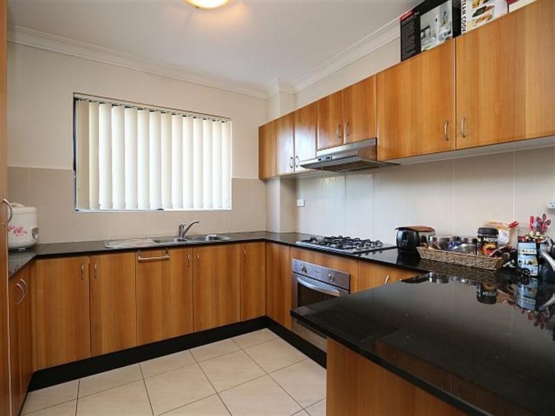 15/14 White Avenue, Bankstown NSW 2200