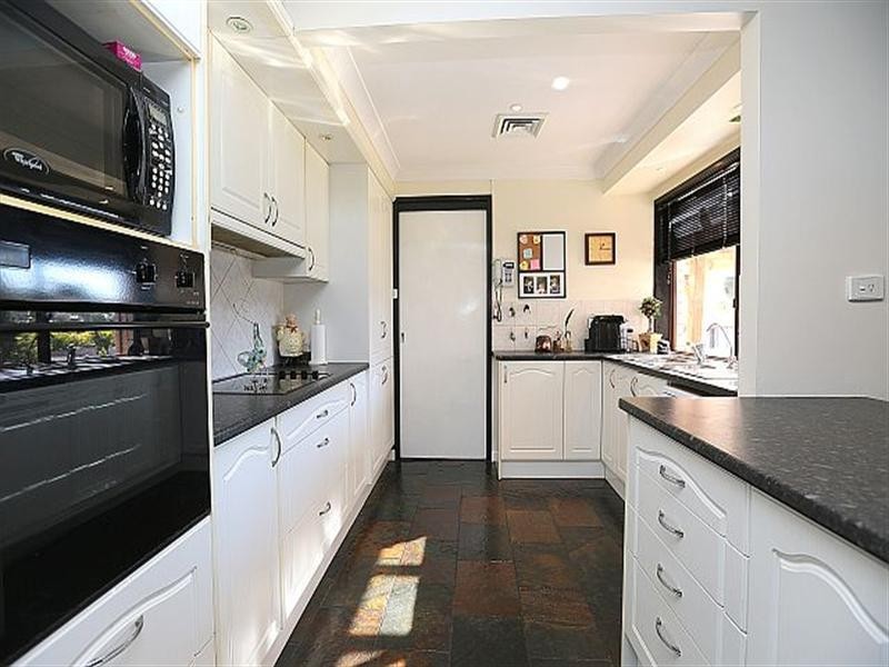 21 Pennington Avenue, Georges Hall NSW 2198