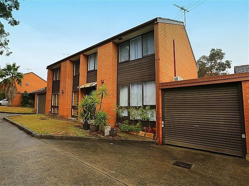 8/8A Chiswick Road, Greenacre NSW 2190