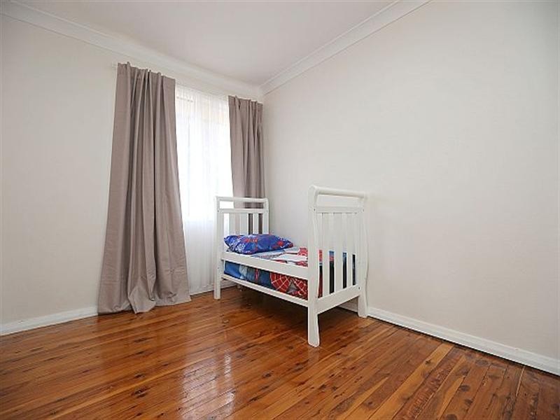 8/8A Chiswick Road, Greenacre NSW 2190