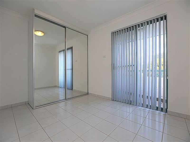 2/21 Hixson Street, Bankstown NSW 2200