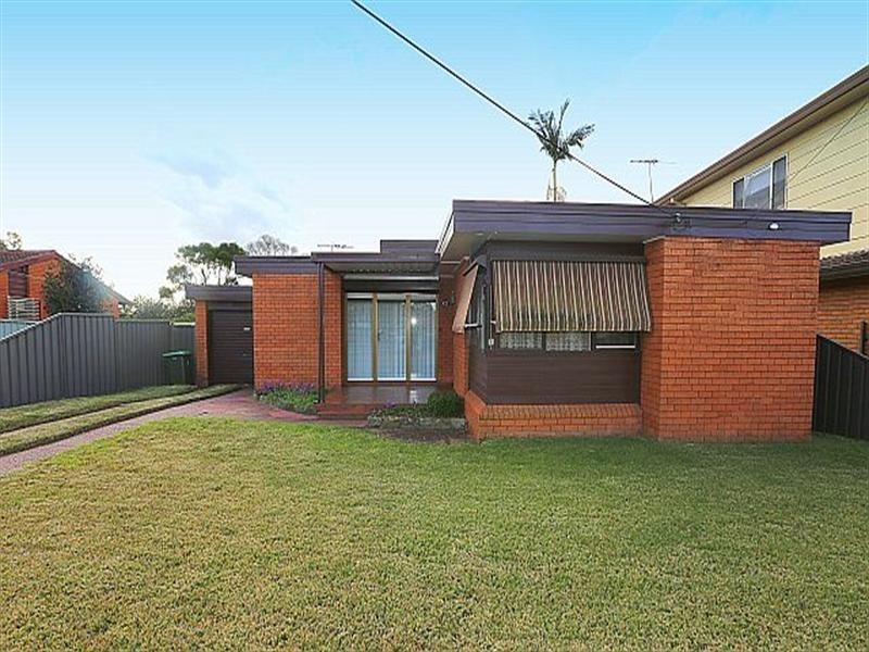 102 Flinders Road, Georges Hall NSW 2198