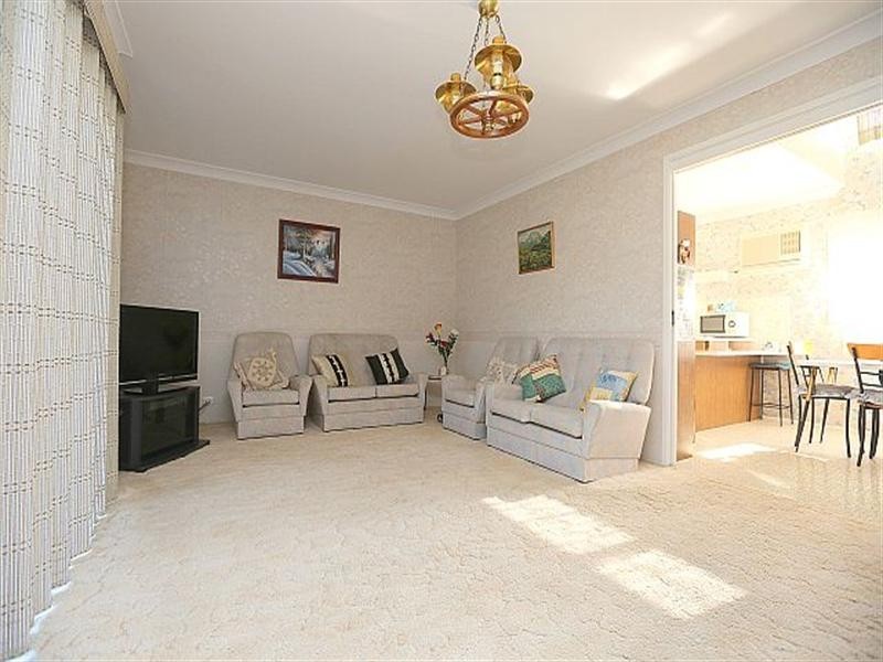 102 Flinders Road, Georges Hall NSW 2198