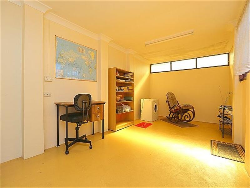 102 Flinders Road, Georges Hall NSW 2198
