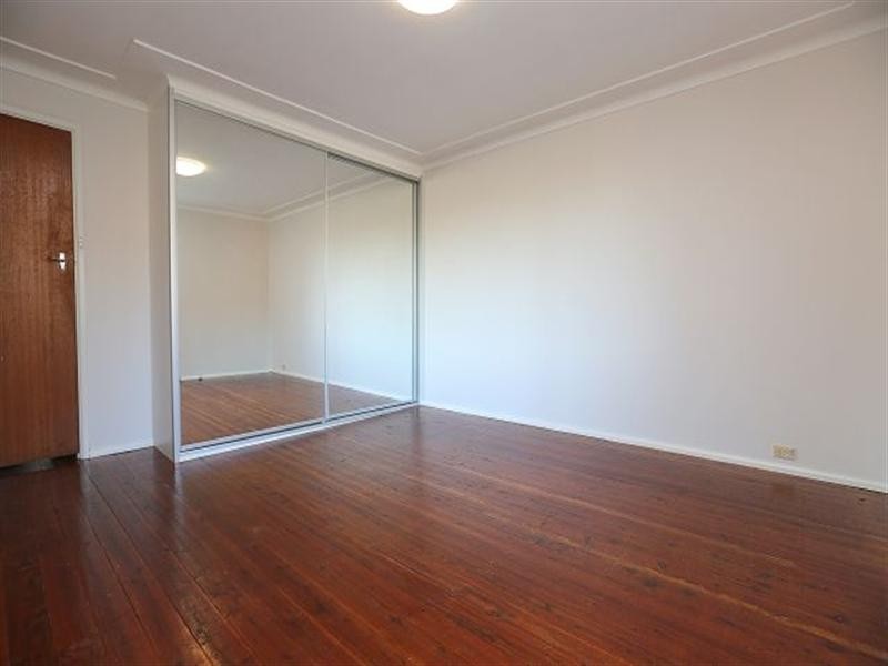 8 Leemon Street, Condell Park NSW 2200