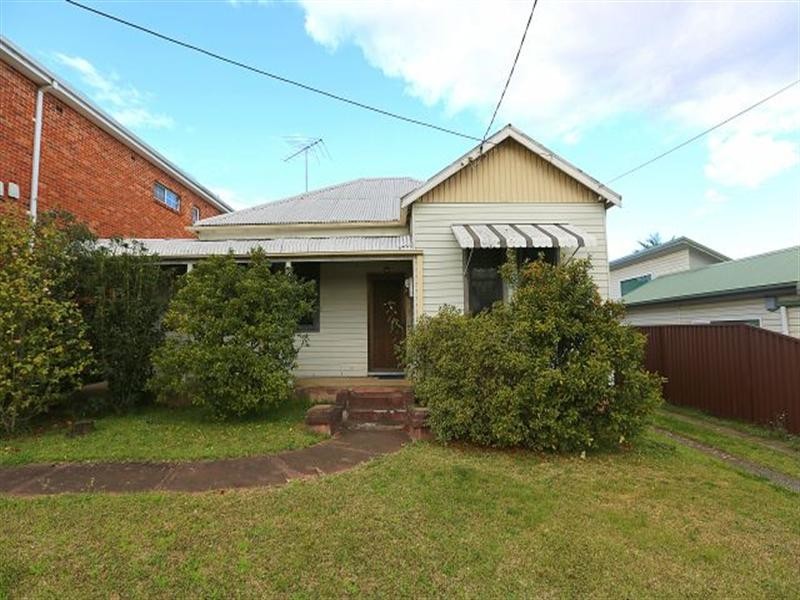 18 Pringle Avenue, Bankstown NSW 2200