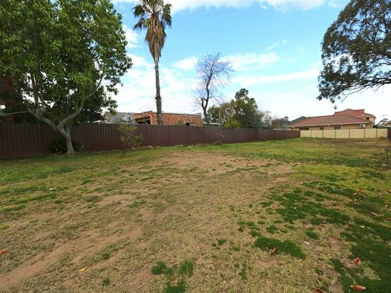 18 Pringle Avenue, Bankstown NSW 2200