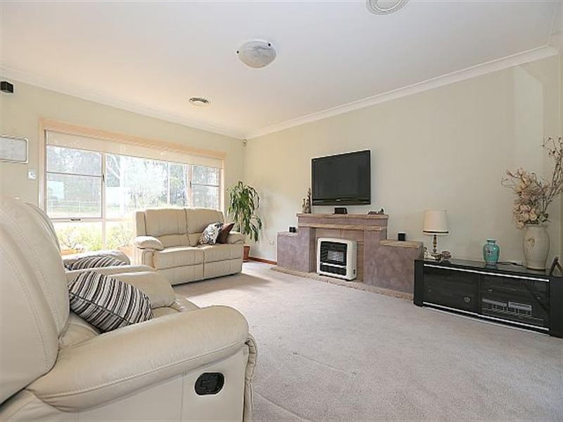 13 Hazel Street, Georges Hall NSW 2198