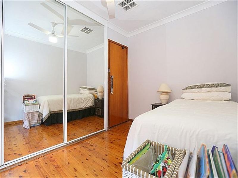 13 Hazel Street, Georges Hall NSW 2198