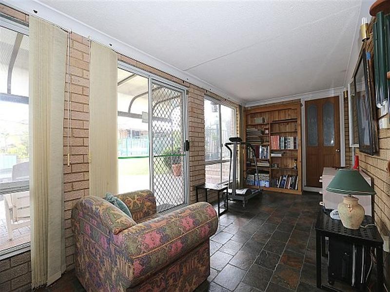 13 Hazel Street, Georges Hall NSW 2198