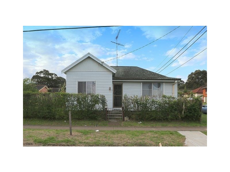 16 Townsend Street, Condell Park NSW 2200