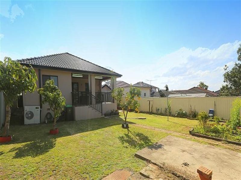 3 Breasley Avenue, Yagoona NSW 2199