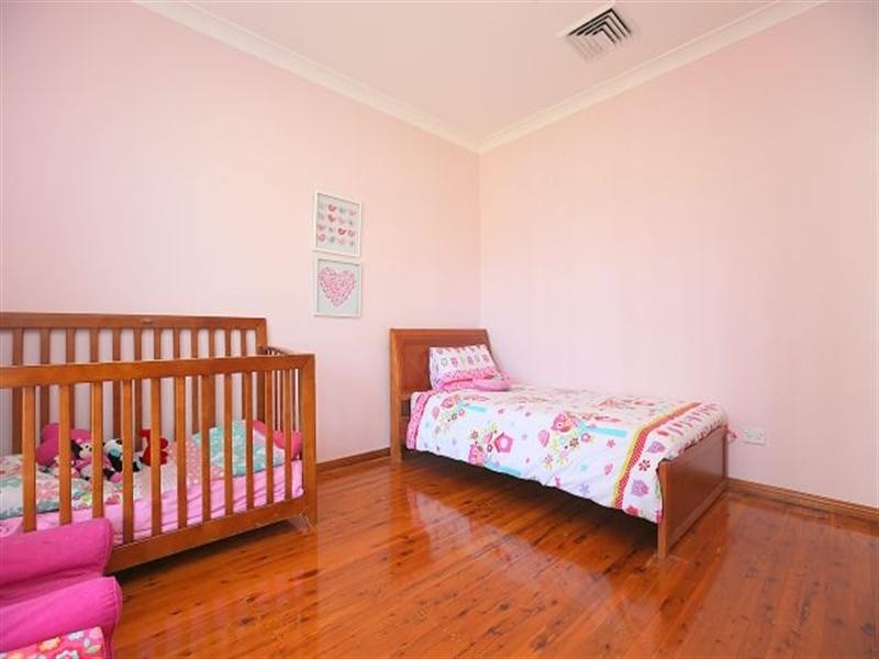 48 Railway Parade, Condell Park NSW 2200