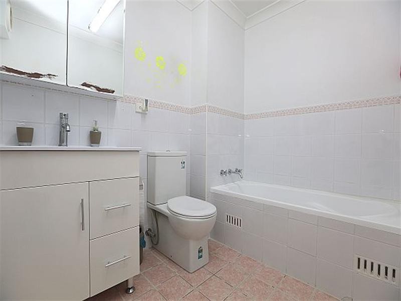 6/45-49 De Witt Street, Bankstown NSW 2200