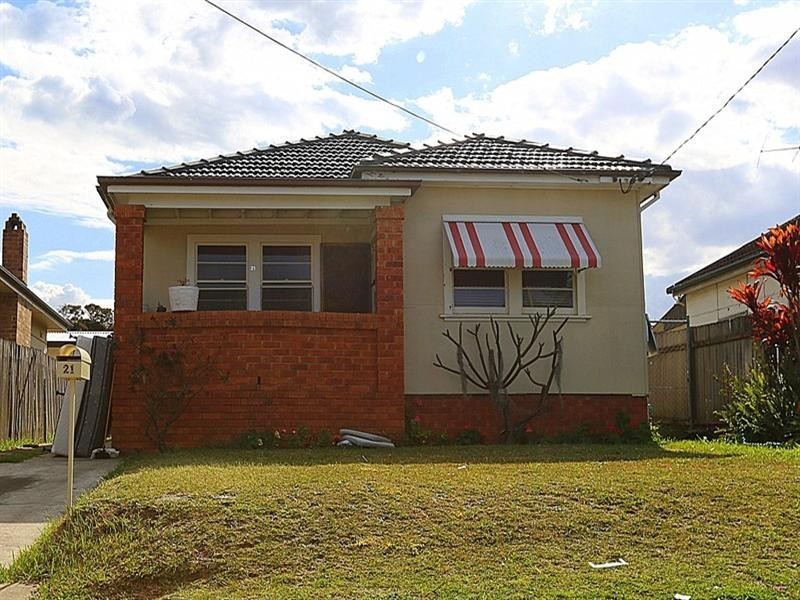 21 Market Street, Condell Park NSW 2200