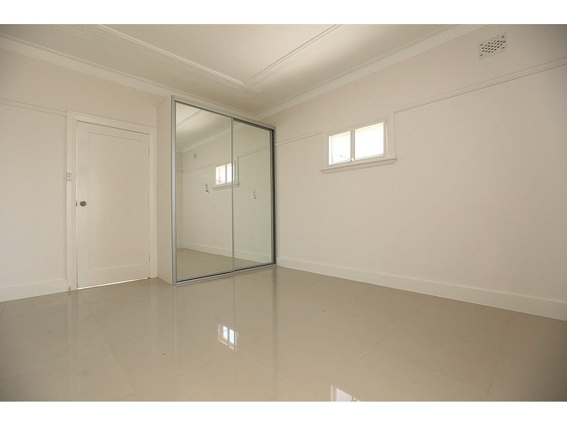 19 Chapel Street, Roselands NSW 2196