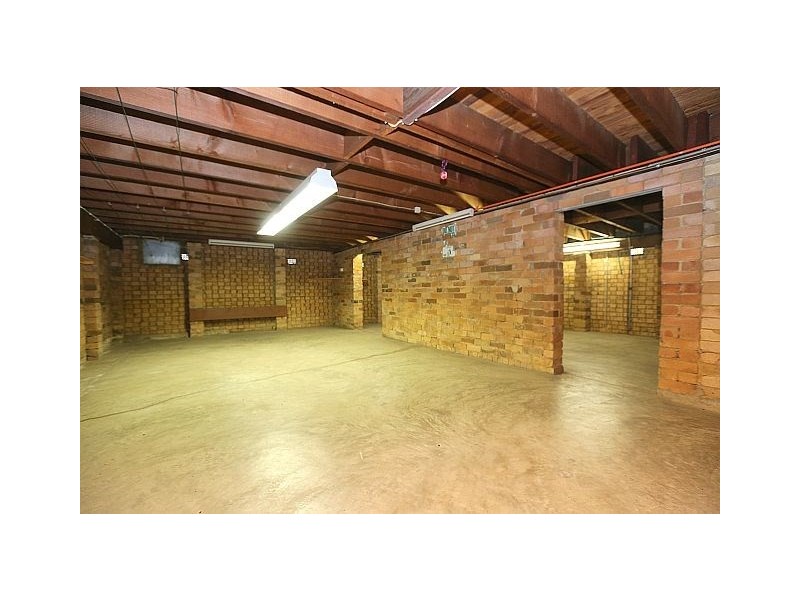 18 Yvonne Crescent, Georges Hall NSW 2198