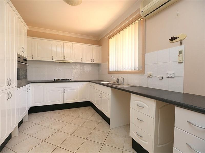 3/125 Rex Road, Georges Hall NSW 2198