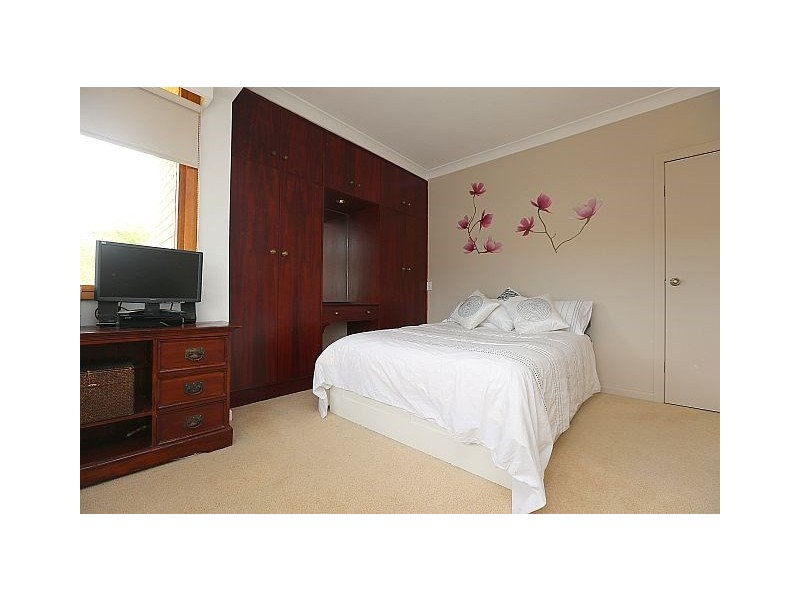 48 Lincoln Road, Georges Hall NSW 2198