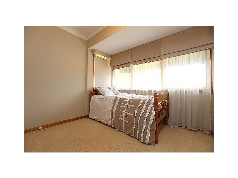 48 Lincoln Road, Georges Hall NSW 2198