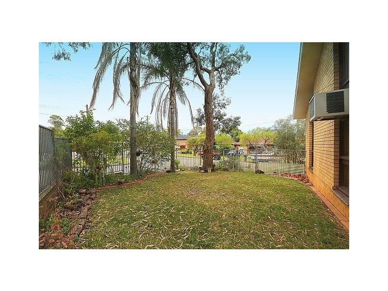 48 Lincoln Road, Georges Hall NSW 2198