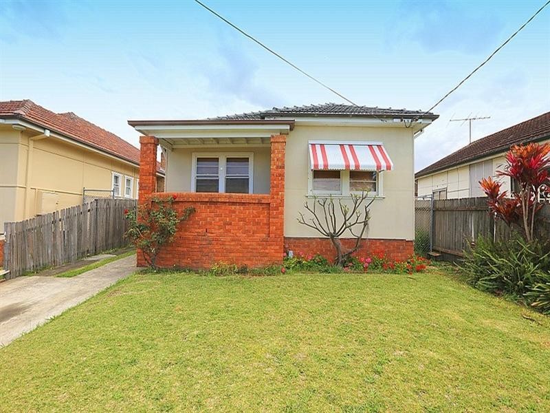 21 Market Street, Condell Park NSW 2200