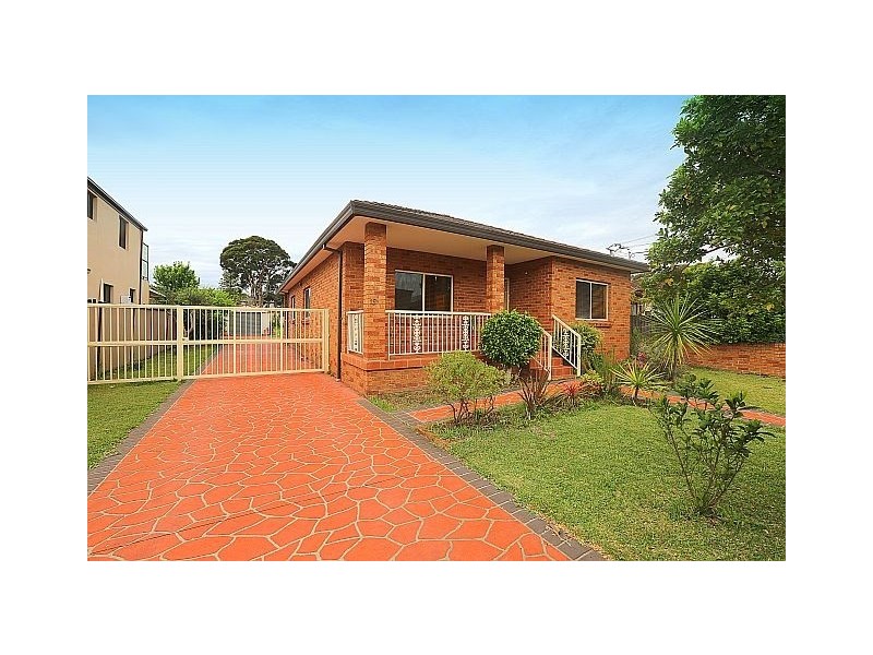 19 Queen Street, Revesby NSW 2212