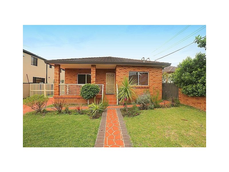 19 Queen Street, Revesby NSW 2212