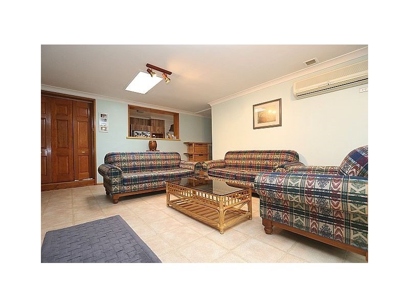 11 Pollock Street, Georges Hall NSW 2198